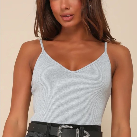 Lulu’s Heather grey ribbed v-neck cami top NWT large - Picture 4 of 5